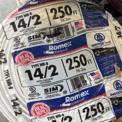 14/2 250ft Romex Wire New Roll  (price Is FIRM $90 )👇👇👇 read The Discerption👇👇👇