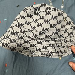Michael Kors hat