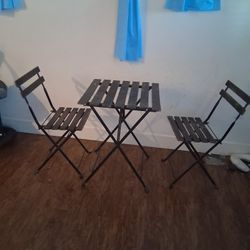 Table Chairs 