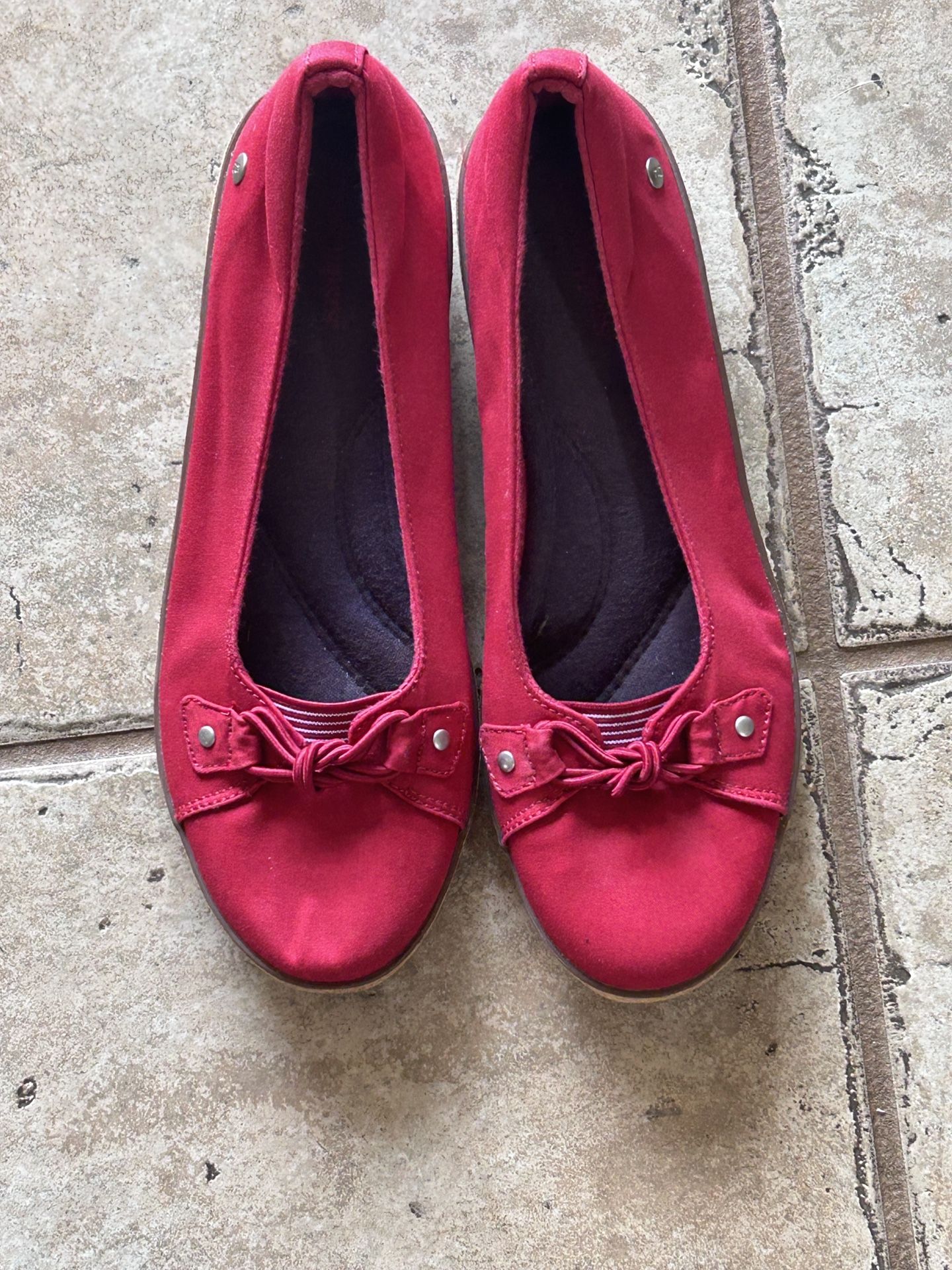 grasshopper red wedges