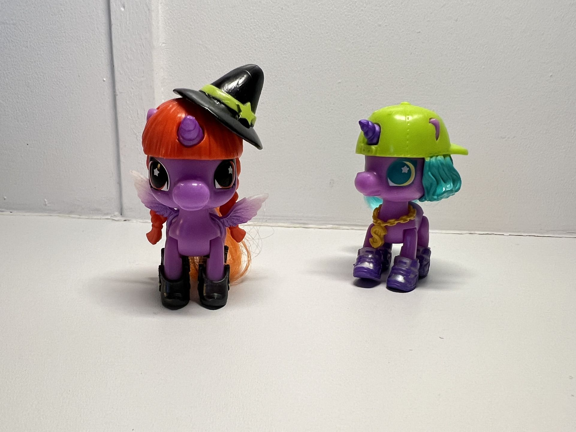 Pony 2 small pieces !