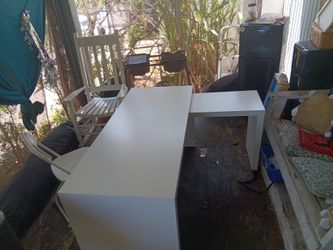 White desk