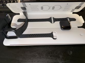 Apple Watch Nike Series 6 GPS, 44mm Space Gray Aluminum Case with Anthracite/Black Nike Sport Band