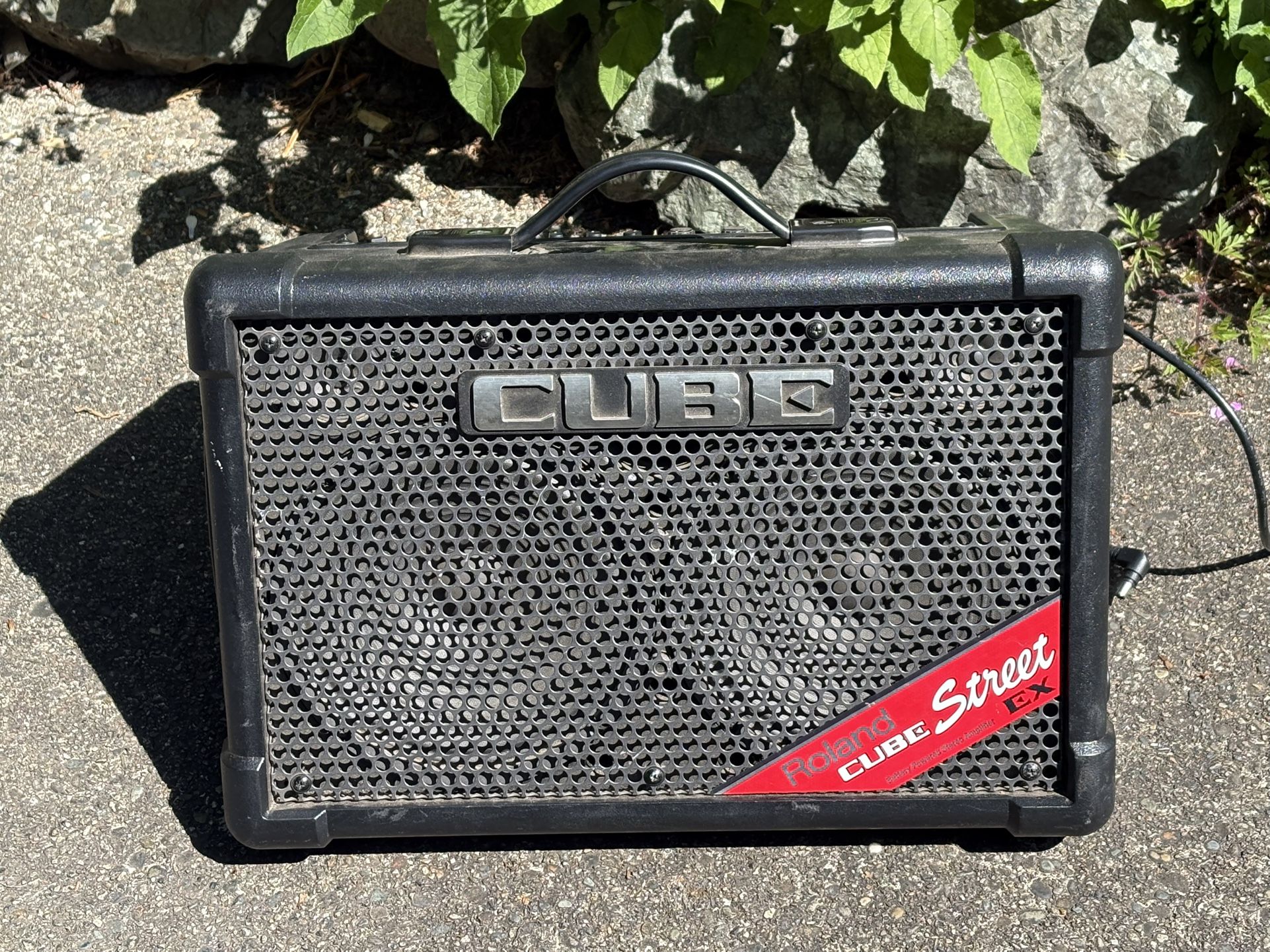 Roland Cube Busking Amp