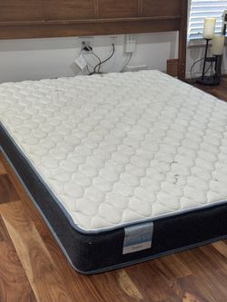 USED QUEEN SIZE MATTRESS ONLY