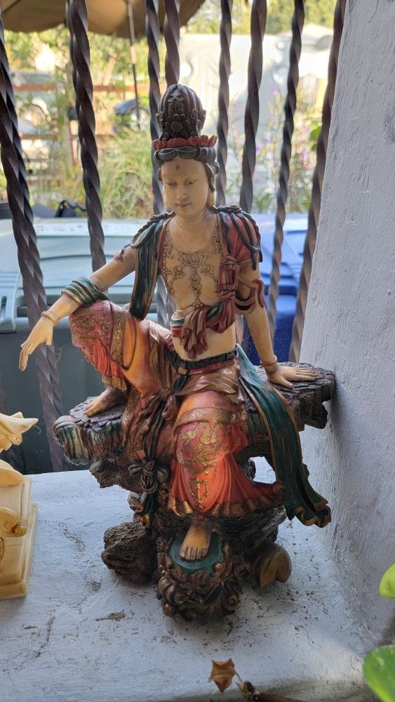 Medium Size Decoration Master.