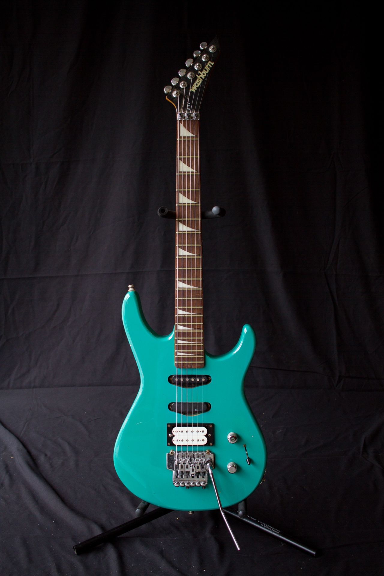 Vintage 1980s Washburn Electric Guitar