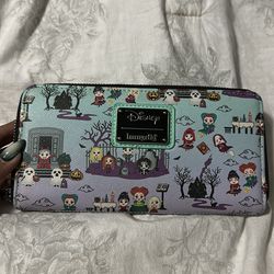 Coach and hocus-pocus’s wallet