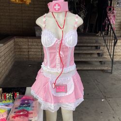 Costume
