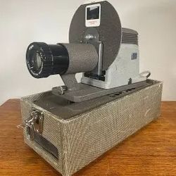 Argus 200 Slide Projector Built In Carry Case