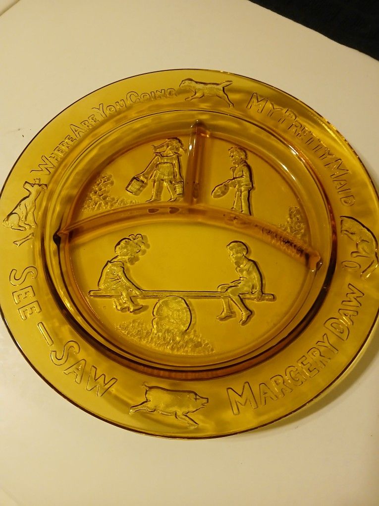 Vintage Tiara Amber Indiana Glass Sectioned Nursery Rhyme Plate 8 And 1/2 In