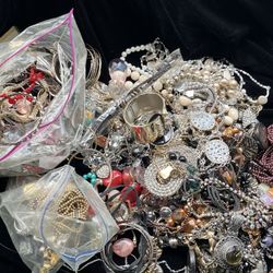 JEWELRY JACKPOT GIVEAWAY
