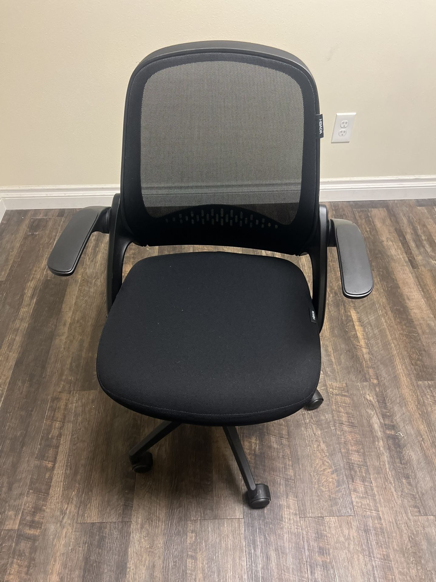 Selling Rolling Office Chair 