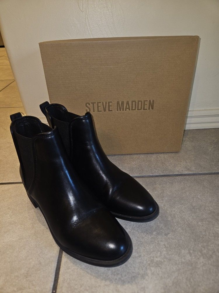 Steve Madden Black Booties