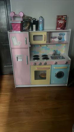 Play Kitchen Set
