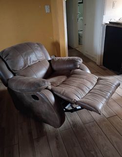 Recliner confy chair