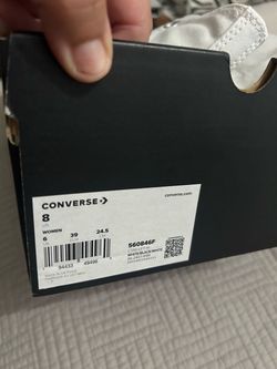 Woman’s Shoes
