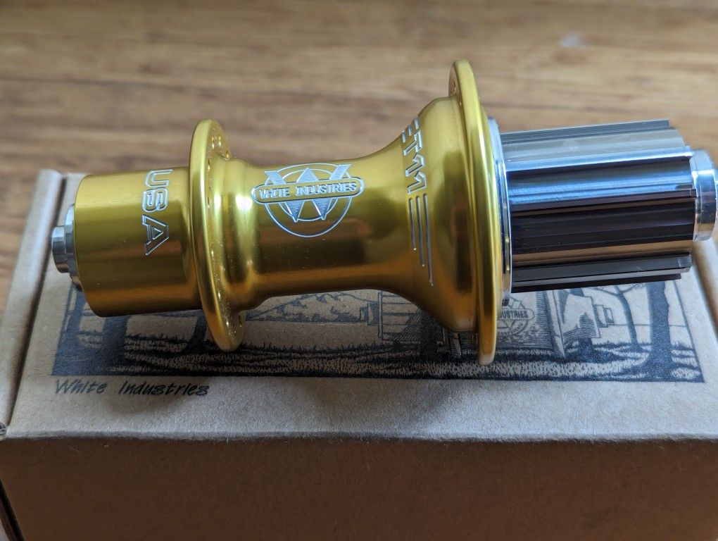 White Industries T11 Rear Hub 28h Campy 130mm Spacing