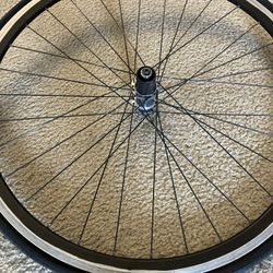 700c Aluminumc Wheel w/ Shimano Ultegra Cassette