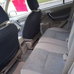 Toyota Rv4 2002 Mi 165 00