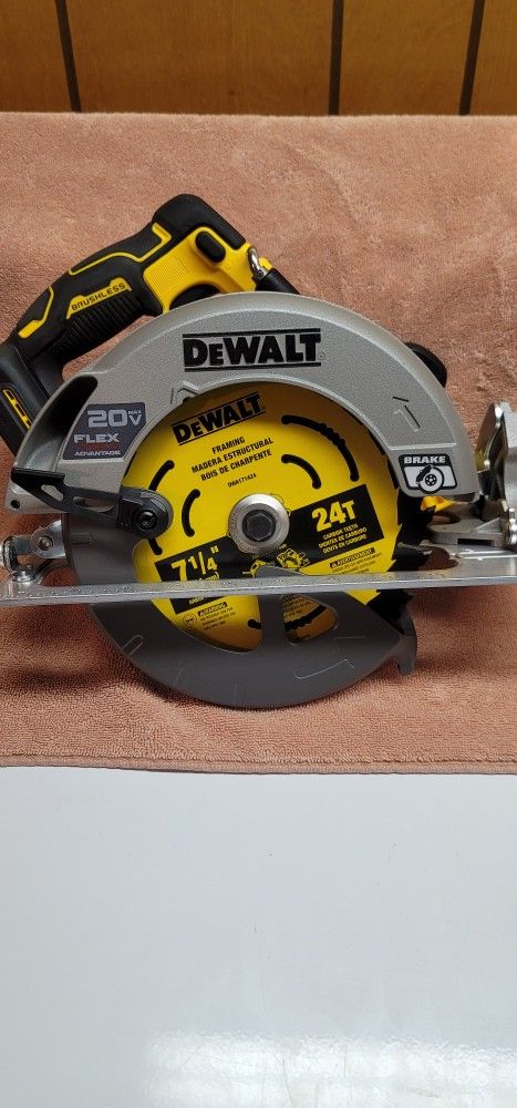 Dewalt Circular Saw