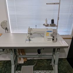 Juki DDL 8700 Sewing Machine 