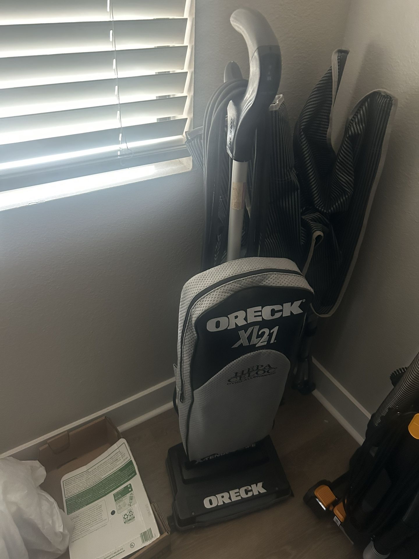Oreck XL21 Vacuum Cleaner