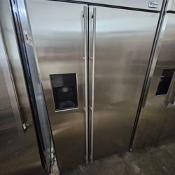 42" LG BUILT IN STAINLESS STEEL REFRIGERATOR 