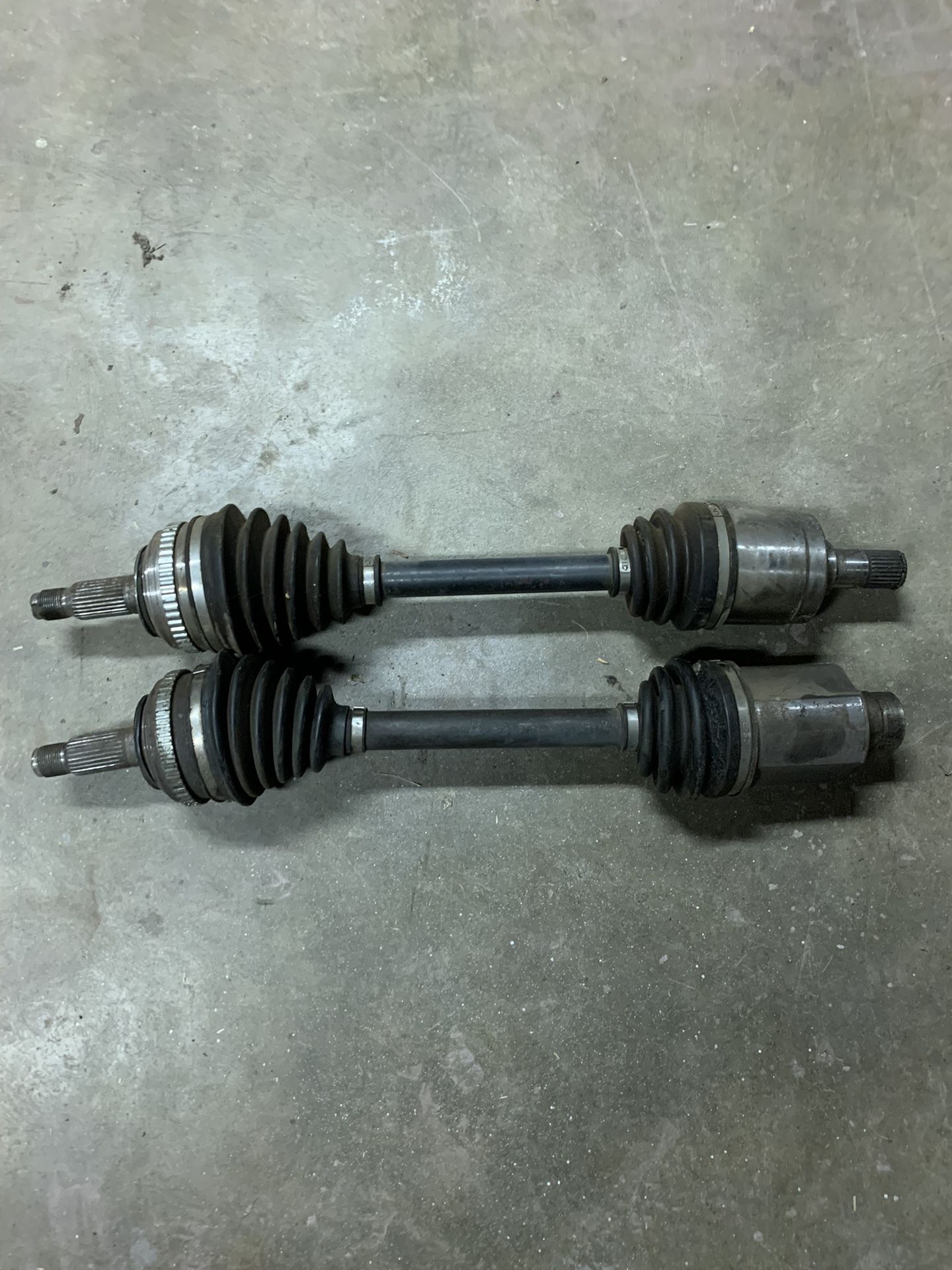 Bseries Axels