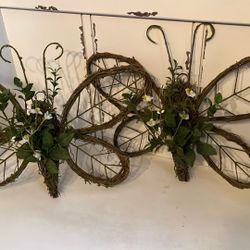 Floral Mounted butter butterflies