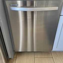 Kenmore Dishwasher - Stainless Steel