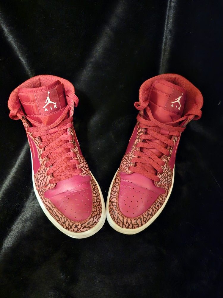 Size Jordan Retro Red Elephant Print