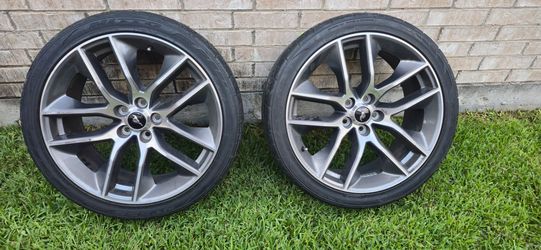2015 Mustang GT 4 Stock Wheels and Tires
