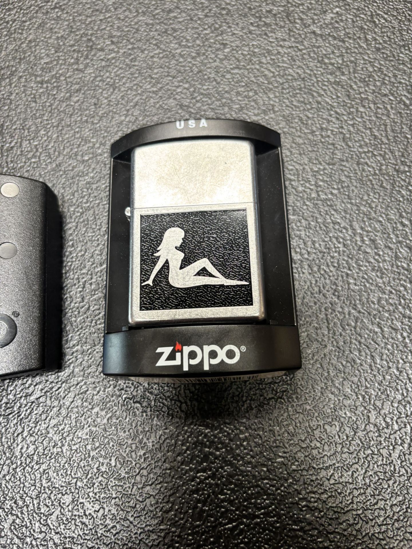 BRAND NEW Official Zippo Mud Flap Girl Lighter