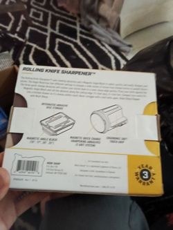 Knife sharpener