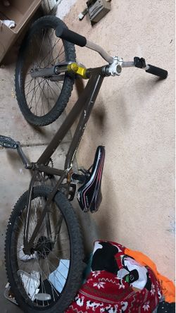 Lmk for bike tryna get rid of it the chains are js missing