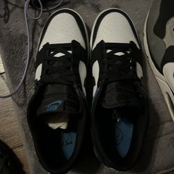 Nike Dunks 