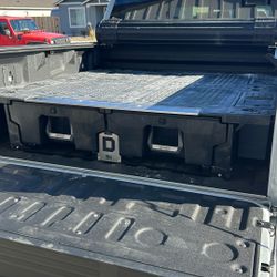 Decked Truck Bed Drawer System