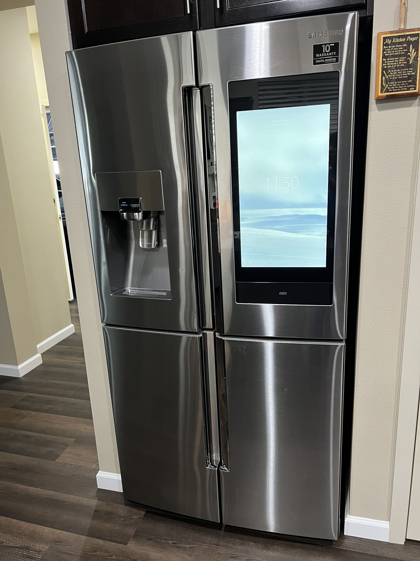 Samsung AKG Refrigerator Family Hub , Connects With Bluetooth, Easy Connection