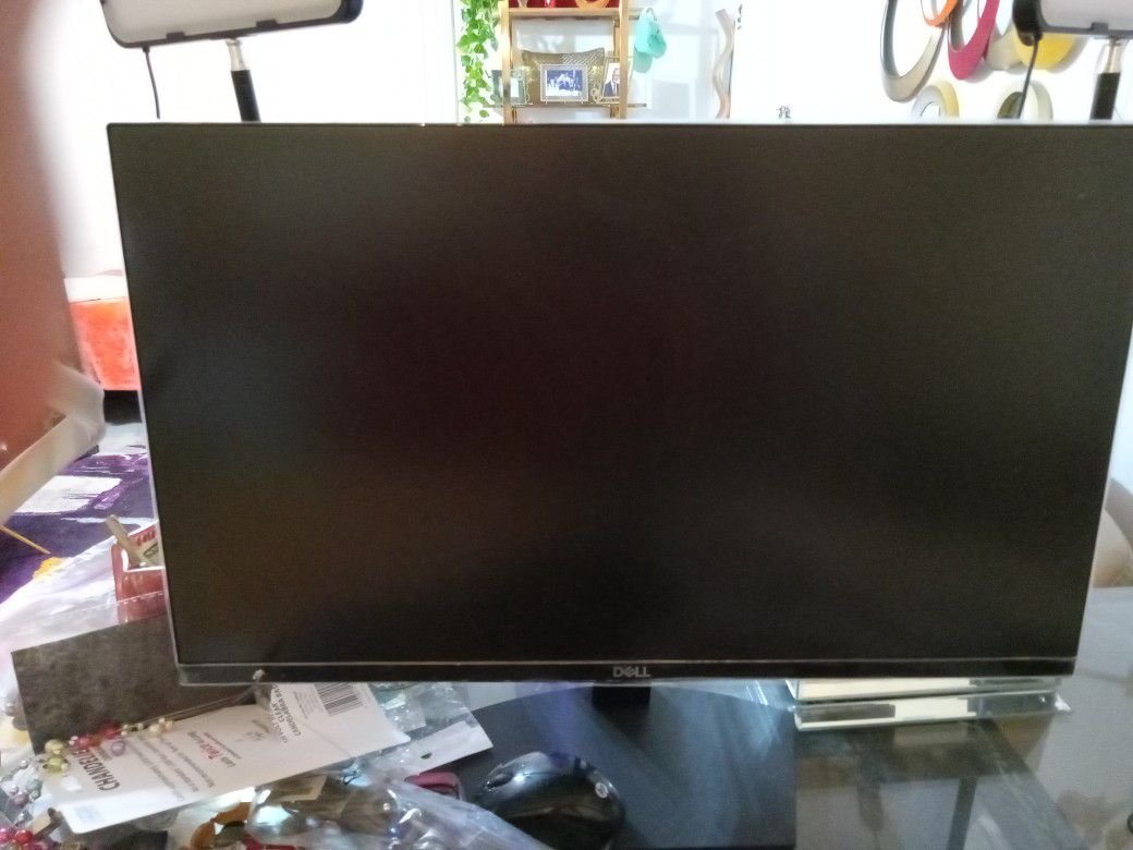 Dell Monitor 24 In With  Stand Like New Still In Original Packing