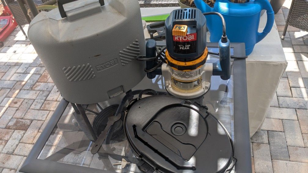 Ryobi Router for Sale in Eustis, FL - OfferUp