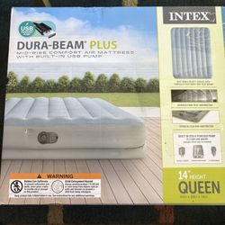 New Queen Air Mattress With Built In USB Pump