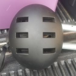 DAKOTA BIKE & SKATEBOARD HELMET SIZE MEDIUM 