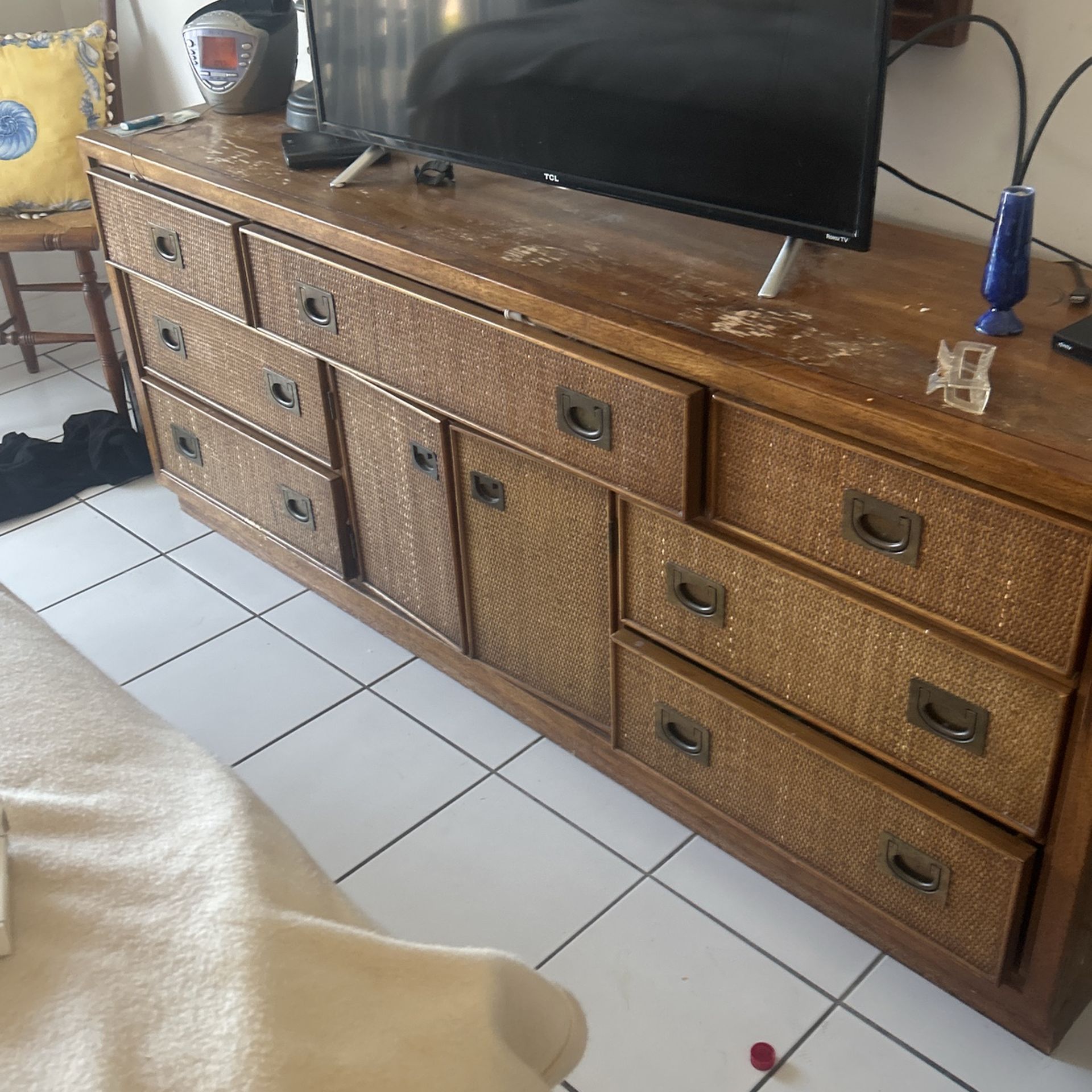 California King bedroom set comes with two end tables, California king bed with mattress or without and dress