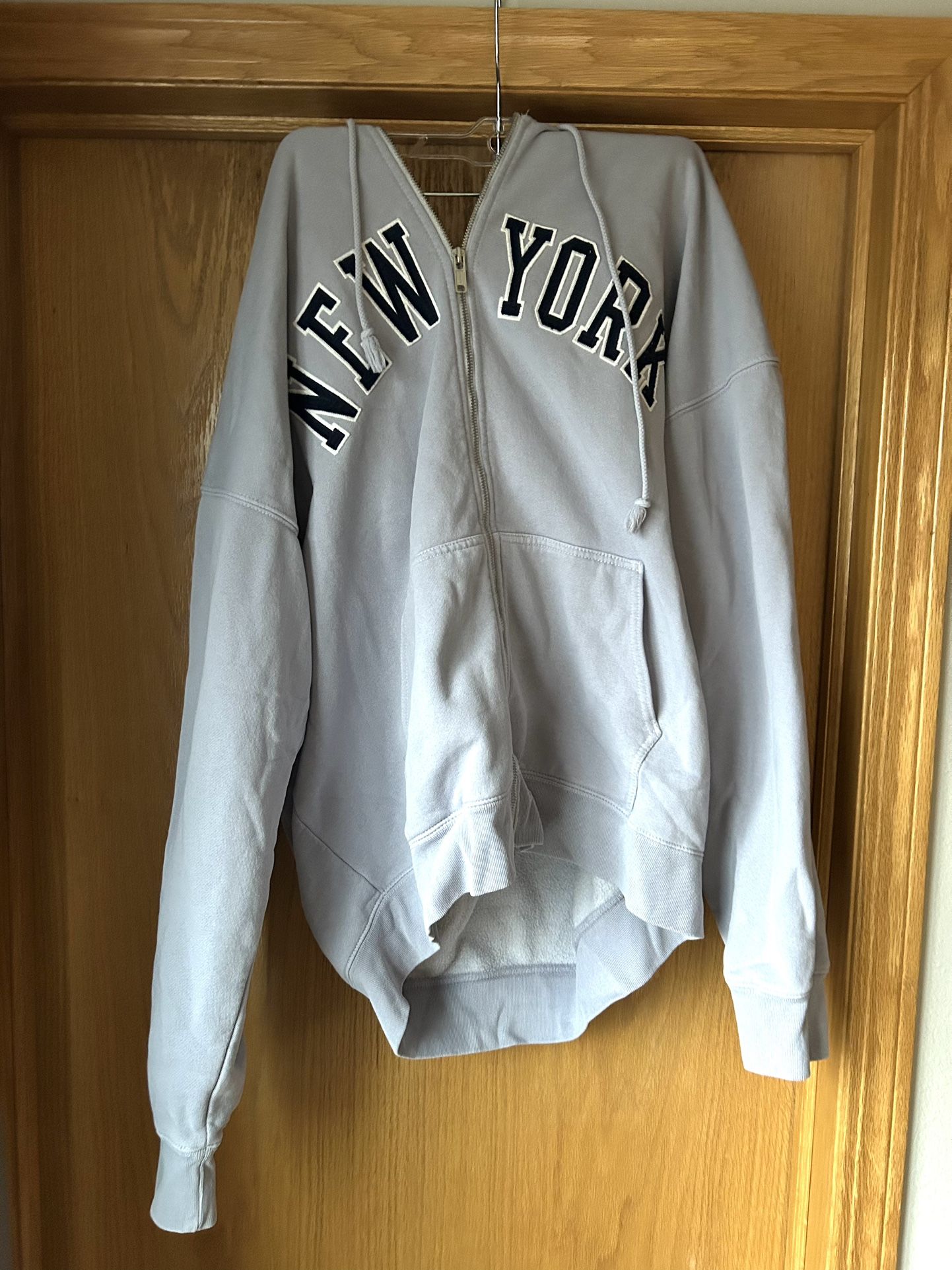 Brandy Melville New York Zip Up