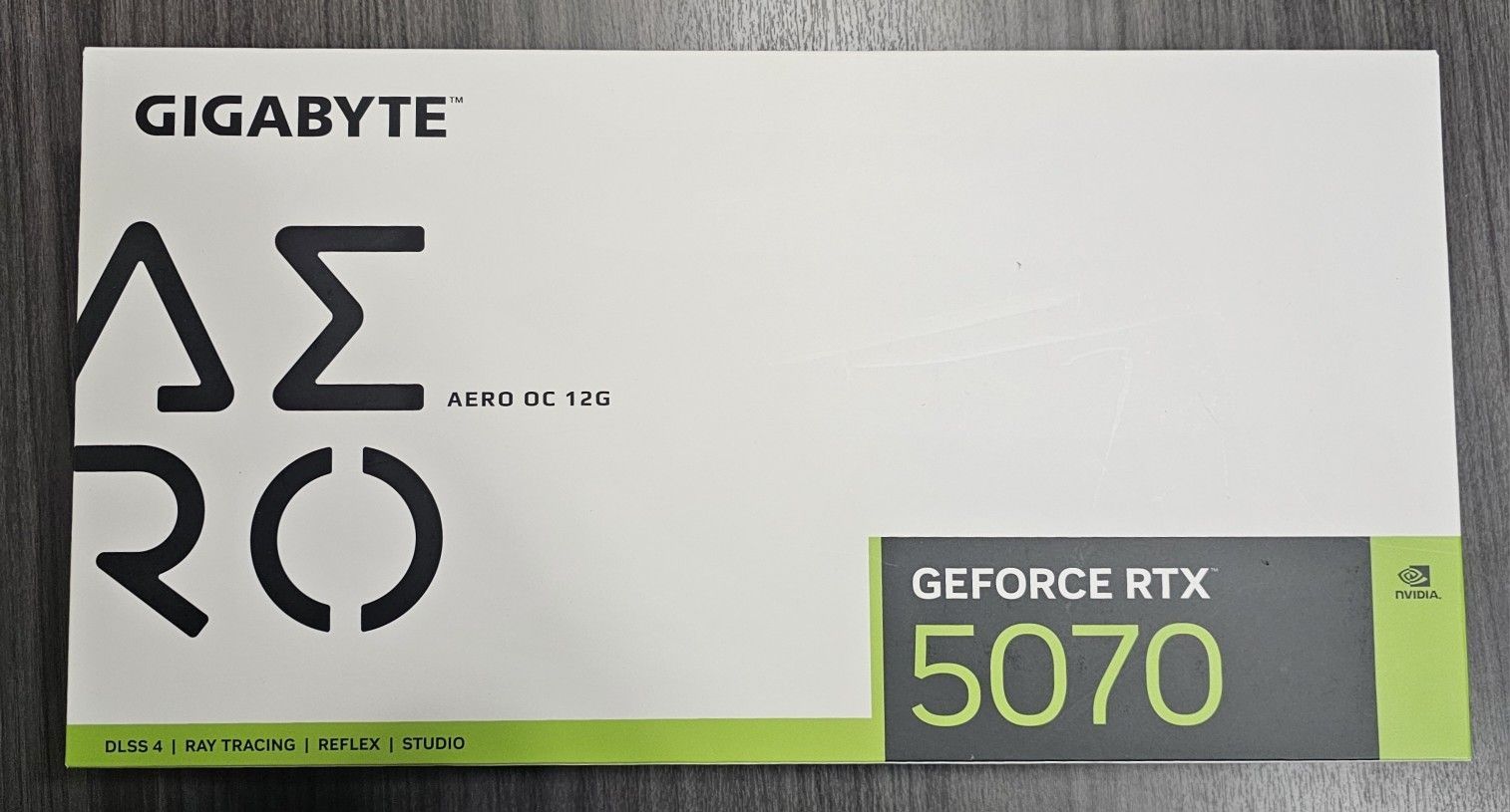 Gigabyte GeForce RTX 5070 AERO OC 12 GB