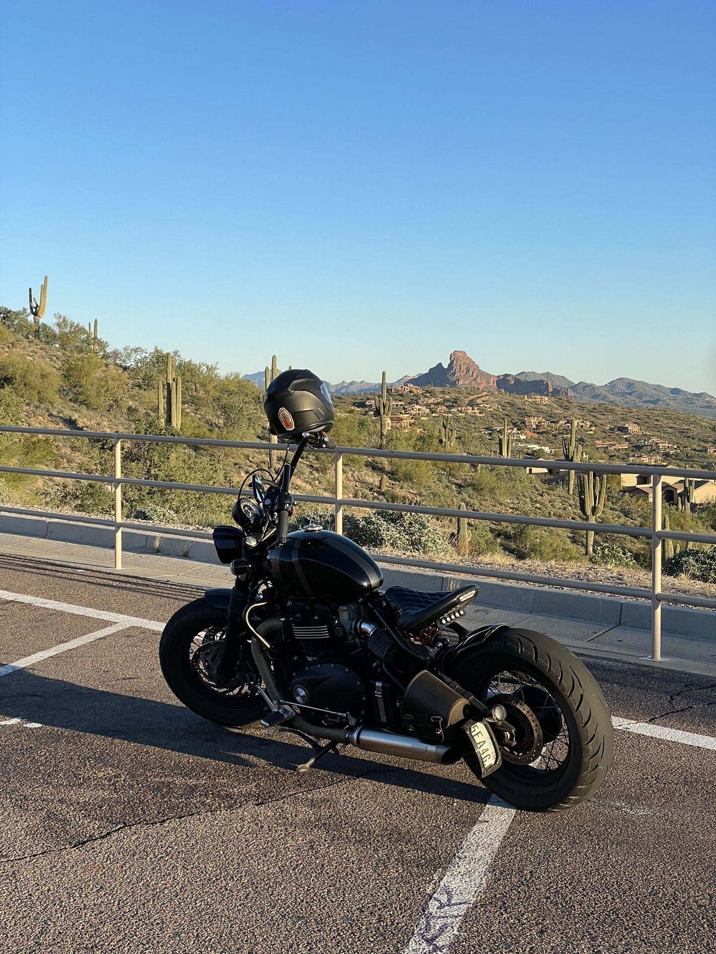2018 triumph bonneville bobber black