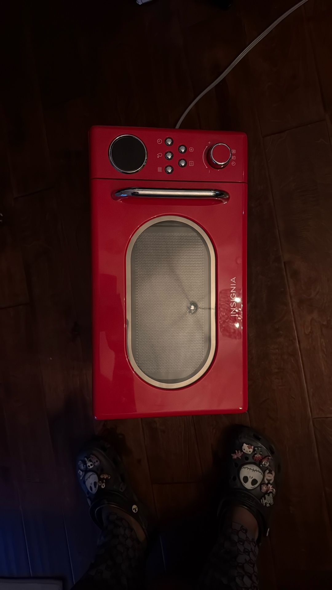 Insignia Microwave