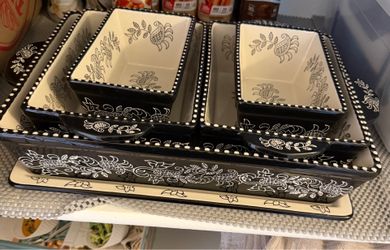 Ceramic casserole dishes
