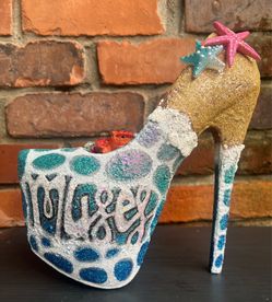 “Crabby” Muses shoe